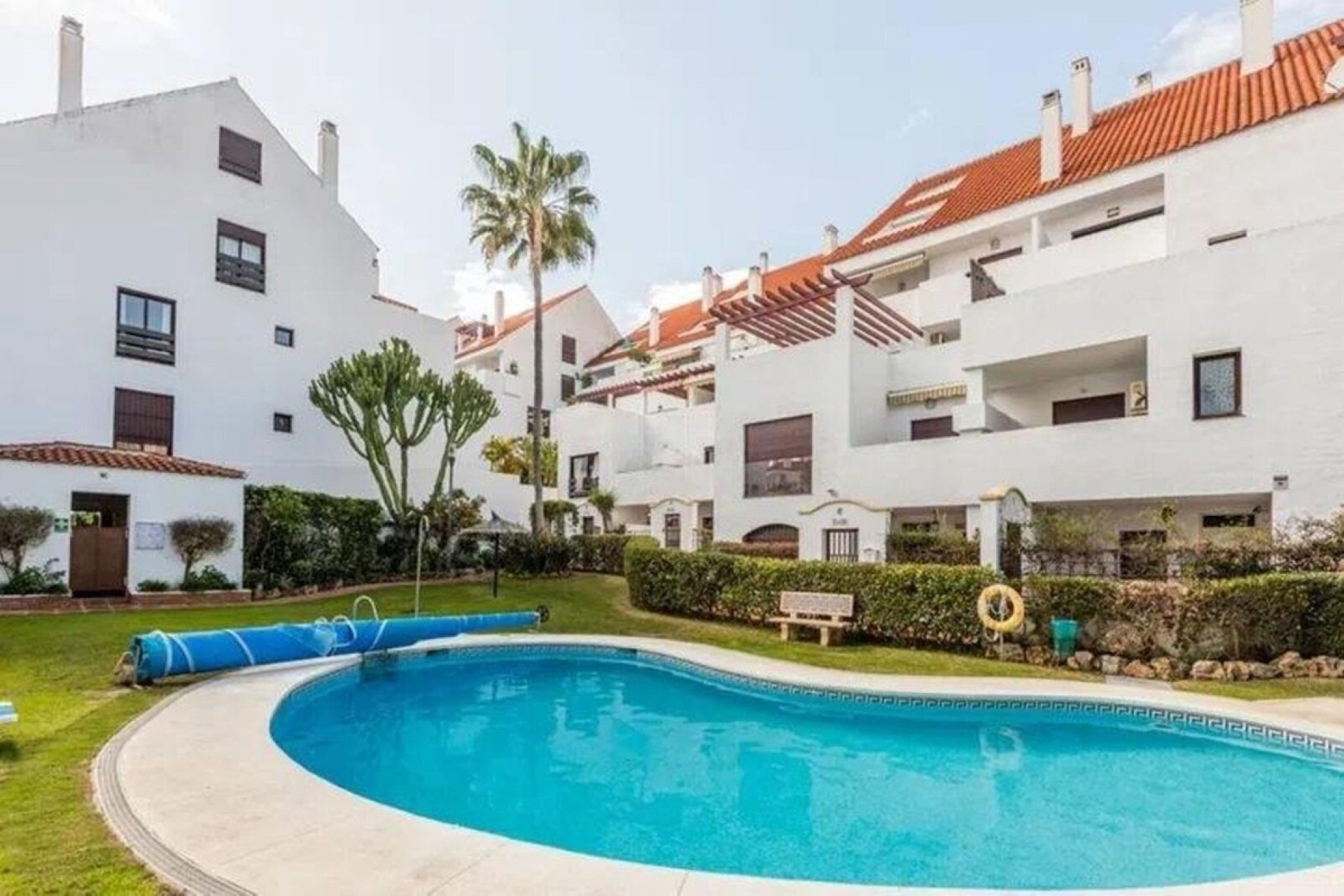 Resale - apartment - Marbella - Nueva Andalucía