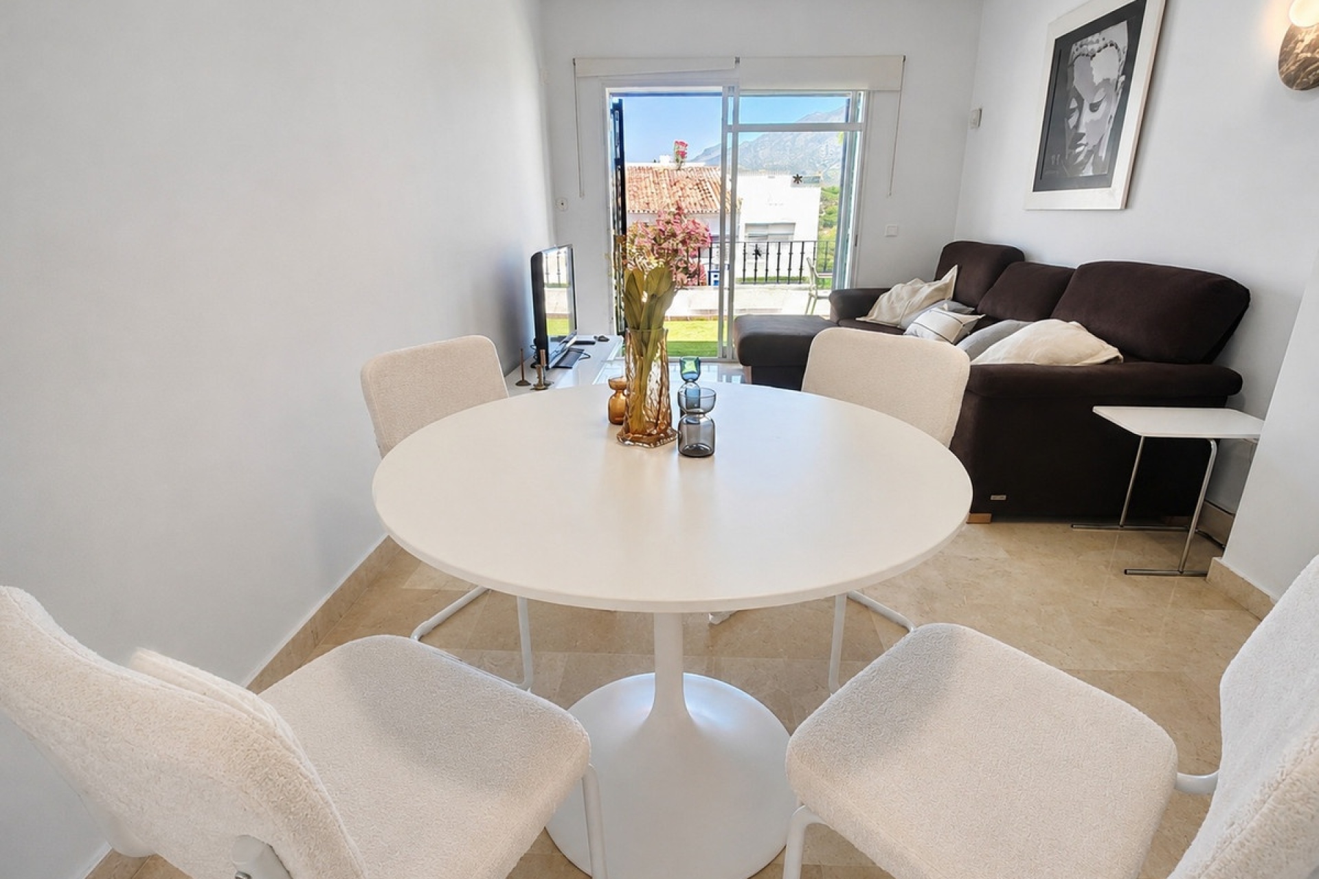 Resale - apartment - Marbella - Nueva Andalucía