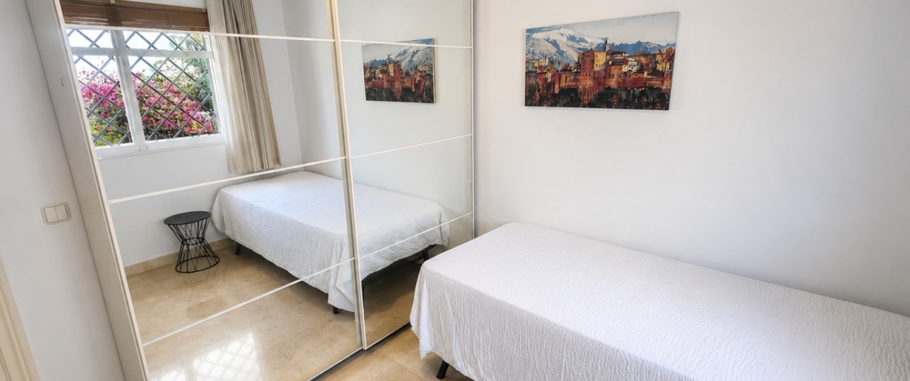 Resale - apartment - Marbella - Nueva Andalucía