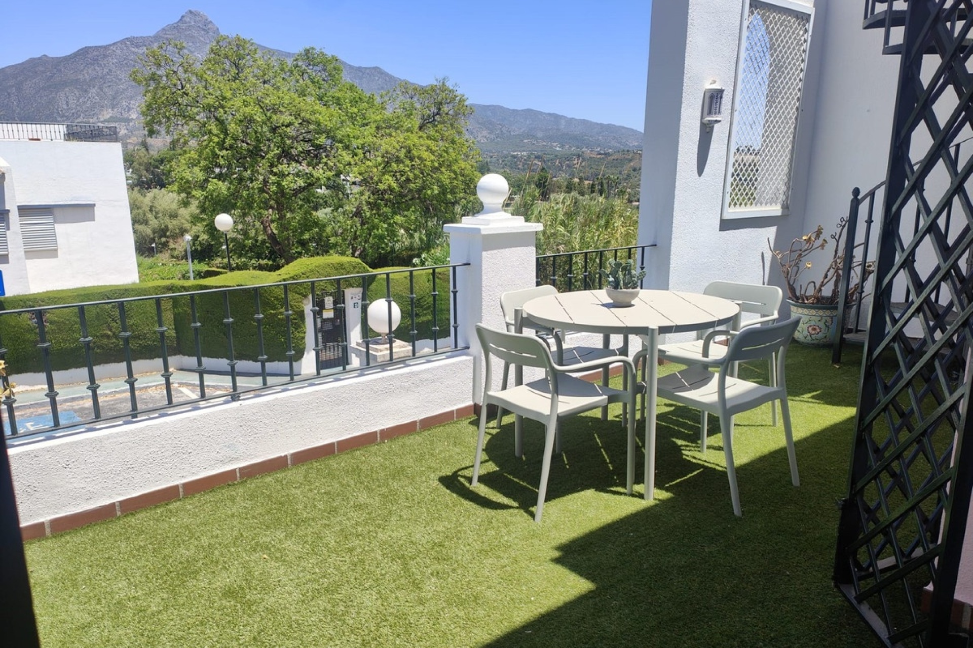 Resale - apartment - Marbella - Nueva Andalucía