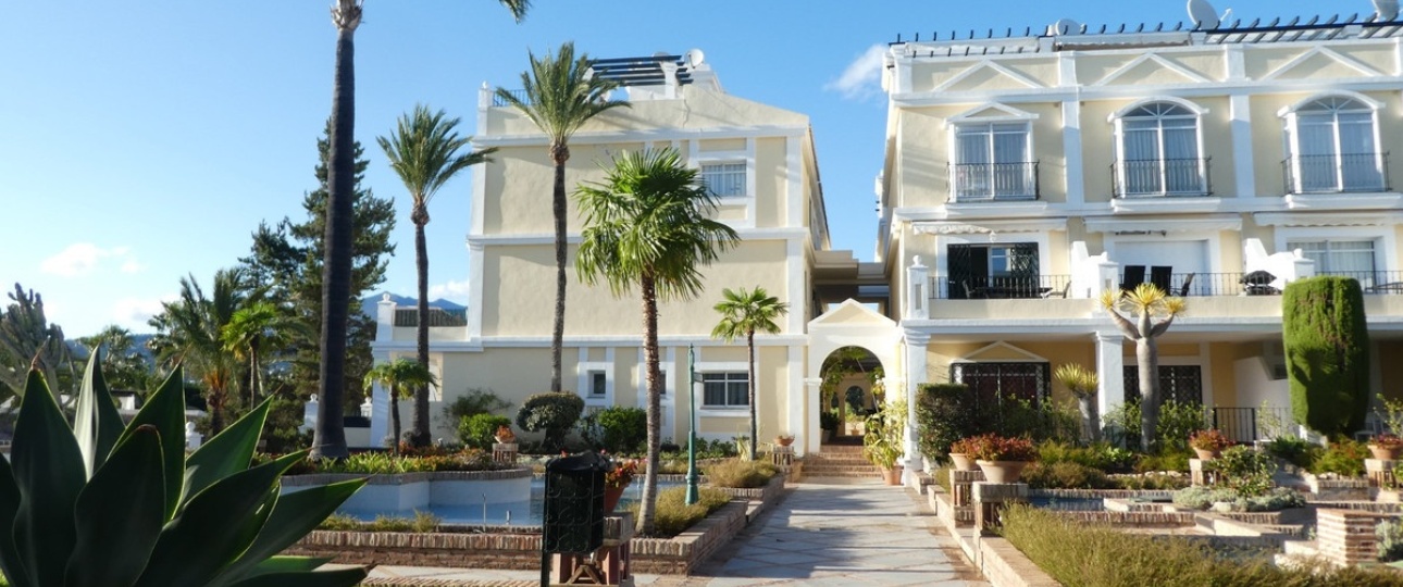 Resale - apartment - Marbella - Nueva Andalucía