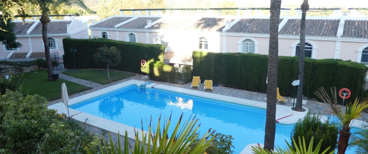 Resale - apartment - Marbella - Nueva Andalucía