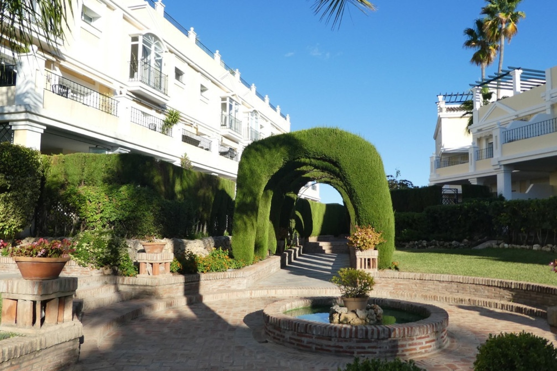 Resale - apartment - Marbella - Nueva Andalucía