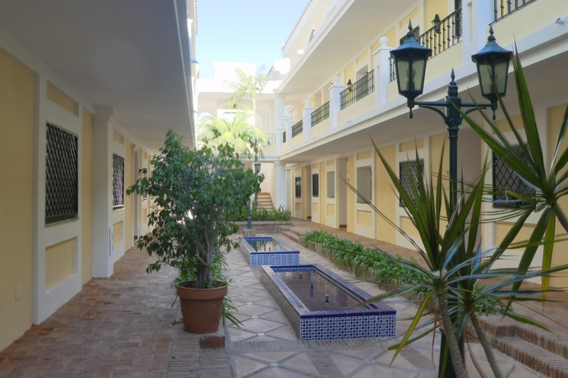 Resale - apartment - Marbella - Nueva Andalucía