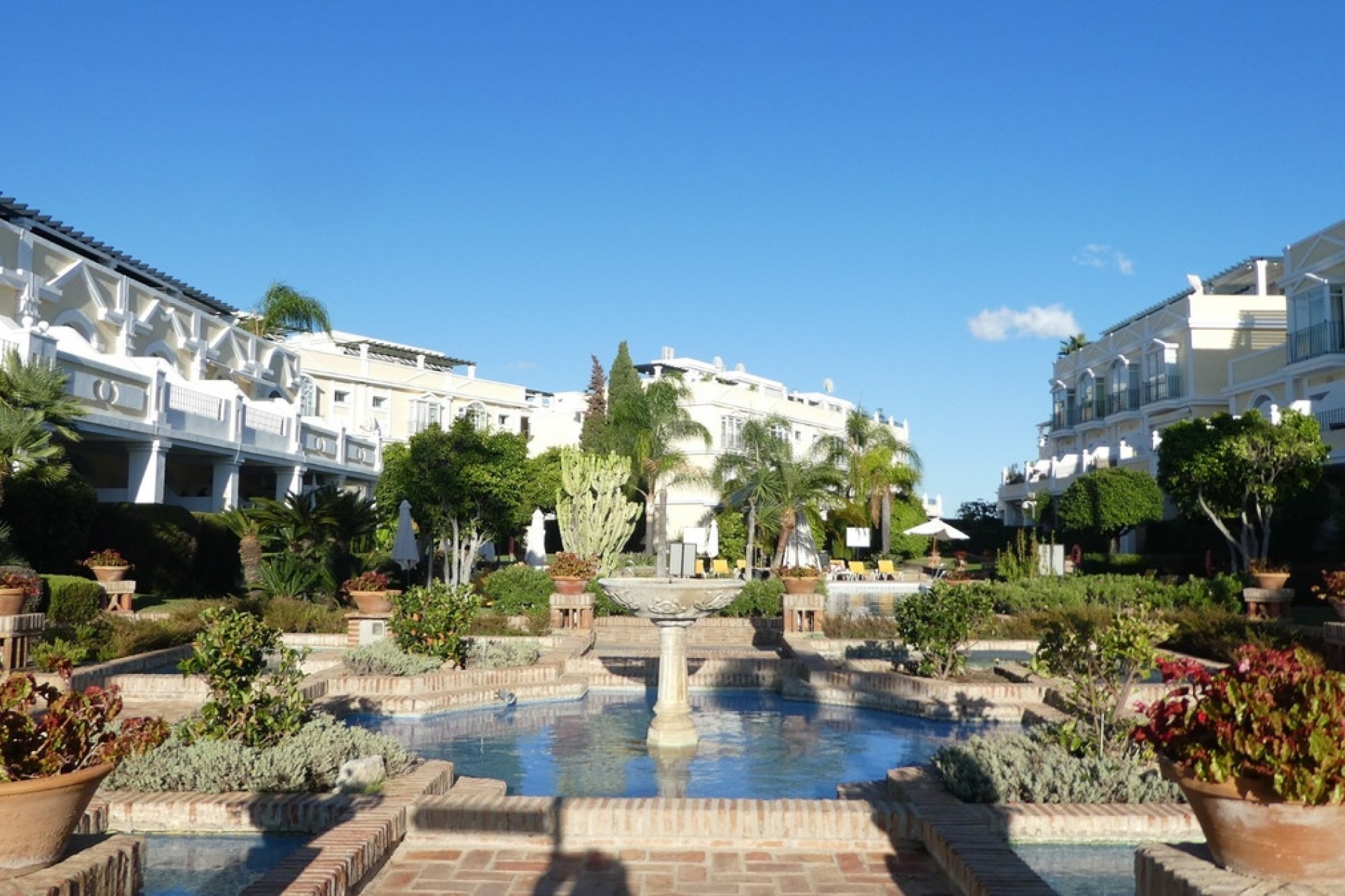 Resale - apartment - Marbella - Nueva Andalucía