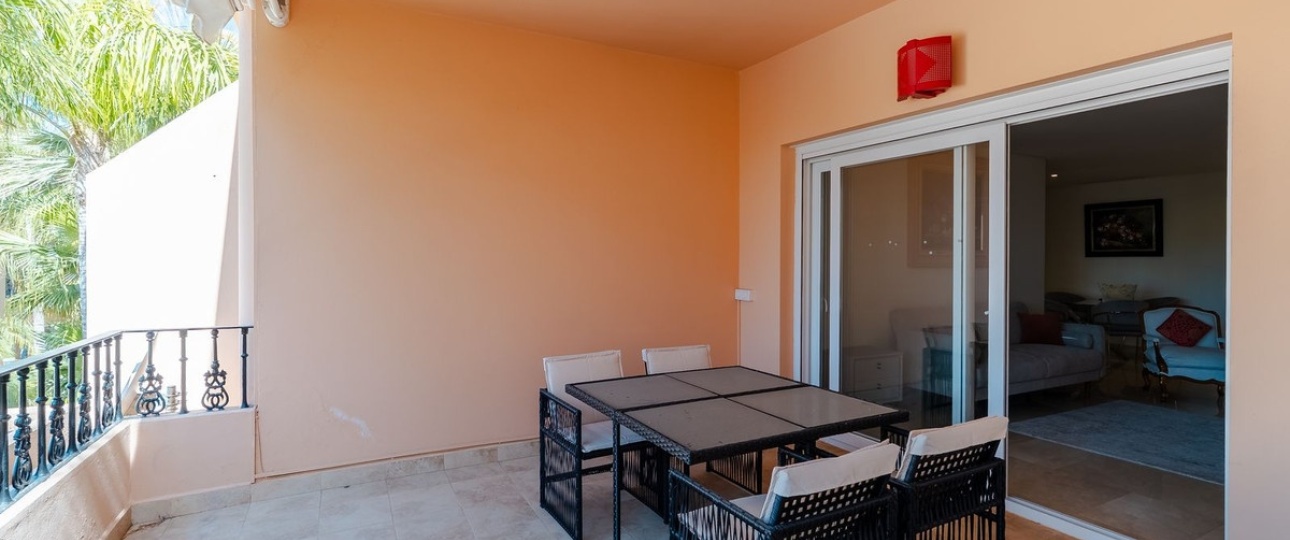 Resale - apartment - Marbella - Nueva Andalucía