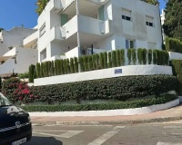Resale - apartment - Marbella - Nueva Andalucía