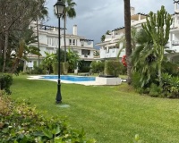 Resale - apartment - Marbella - Nueva Andalucía