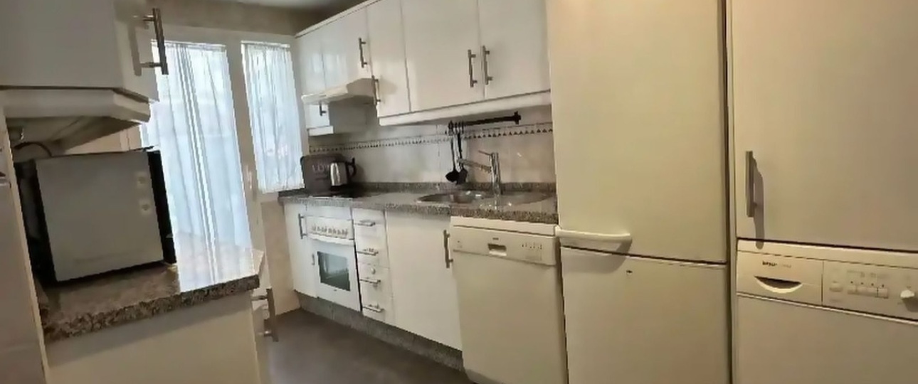 Resale - apartment - Marbella - Nueva Andalucía