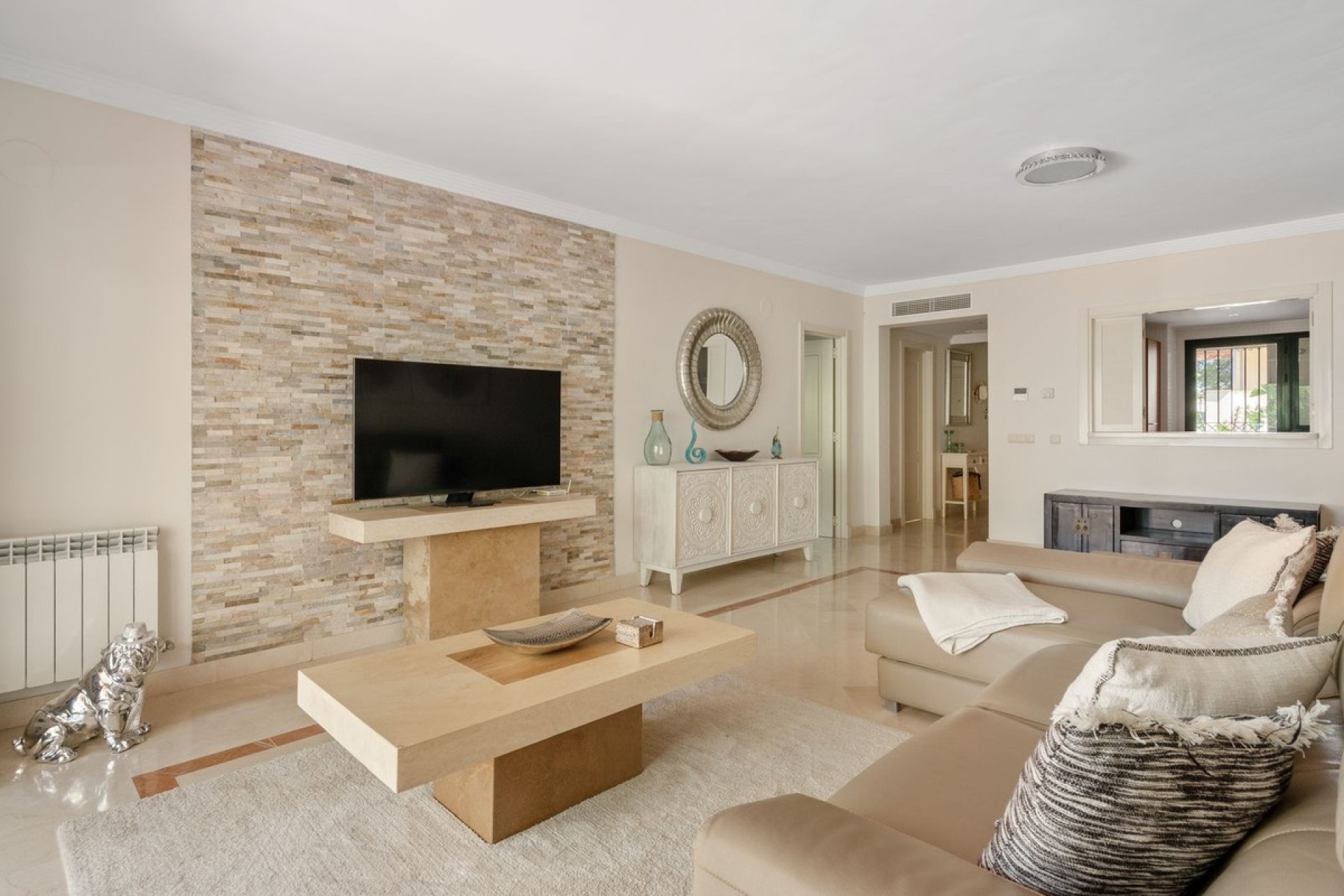 Resale - apartment - Marbella - Nueva Andalucía