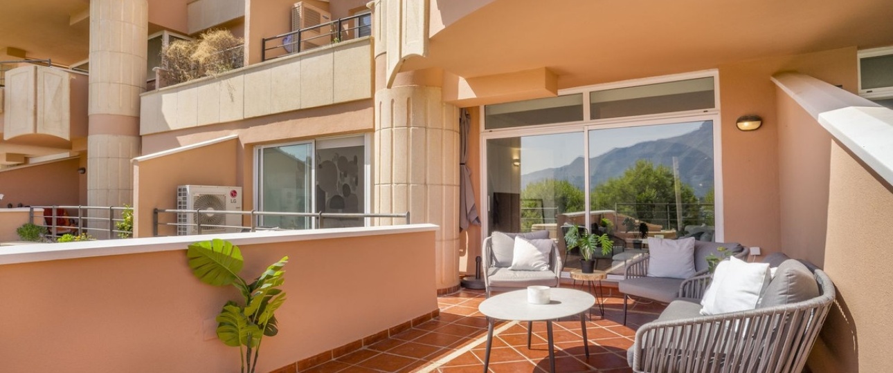 Resale - apartment - Marbella - Nueva Andalucía