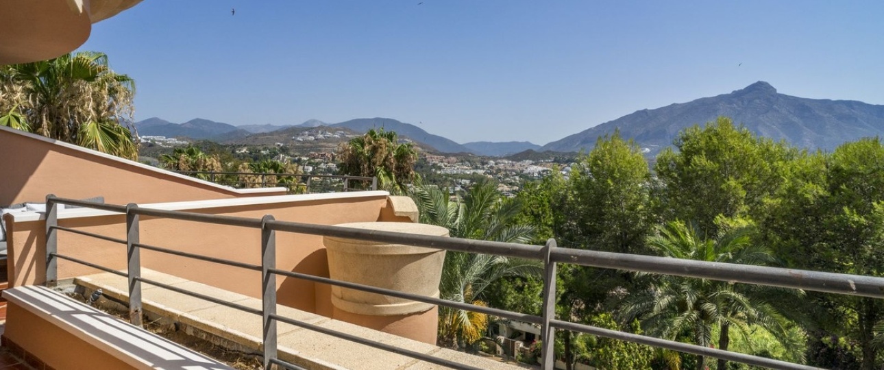 Resale - apartment - Marbella - Nueva Andalucía