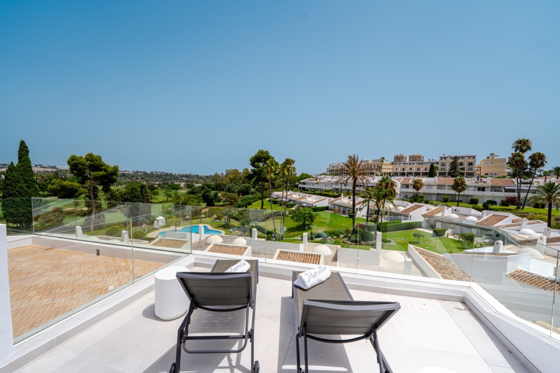 Resale - apartment - Marbella - Nueva Andalucía