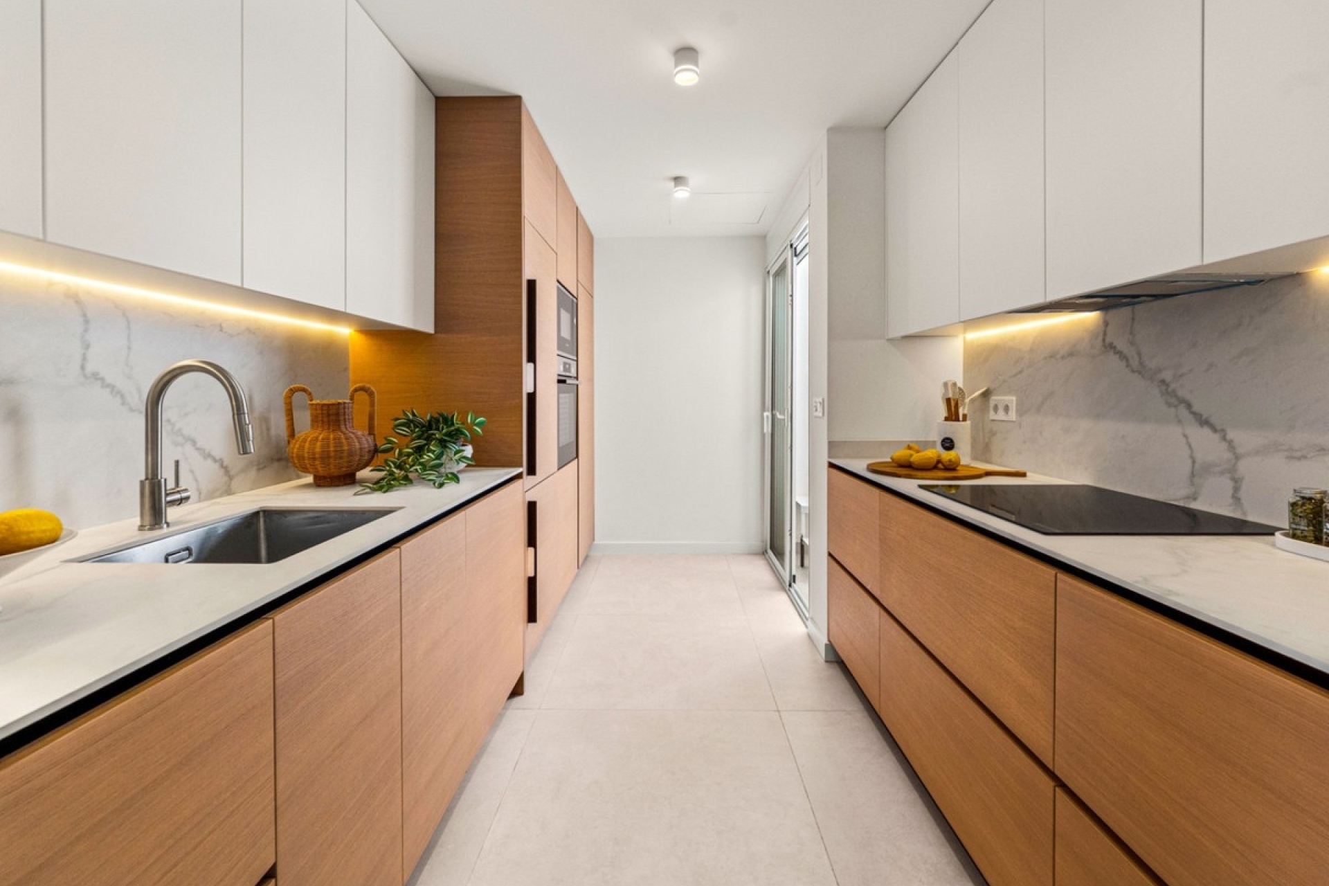 Resale - apartment - Marbella - Nueva Andalucía