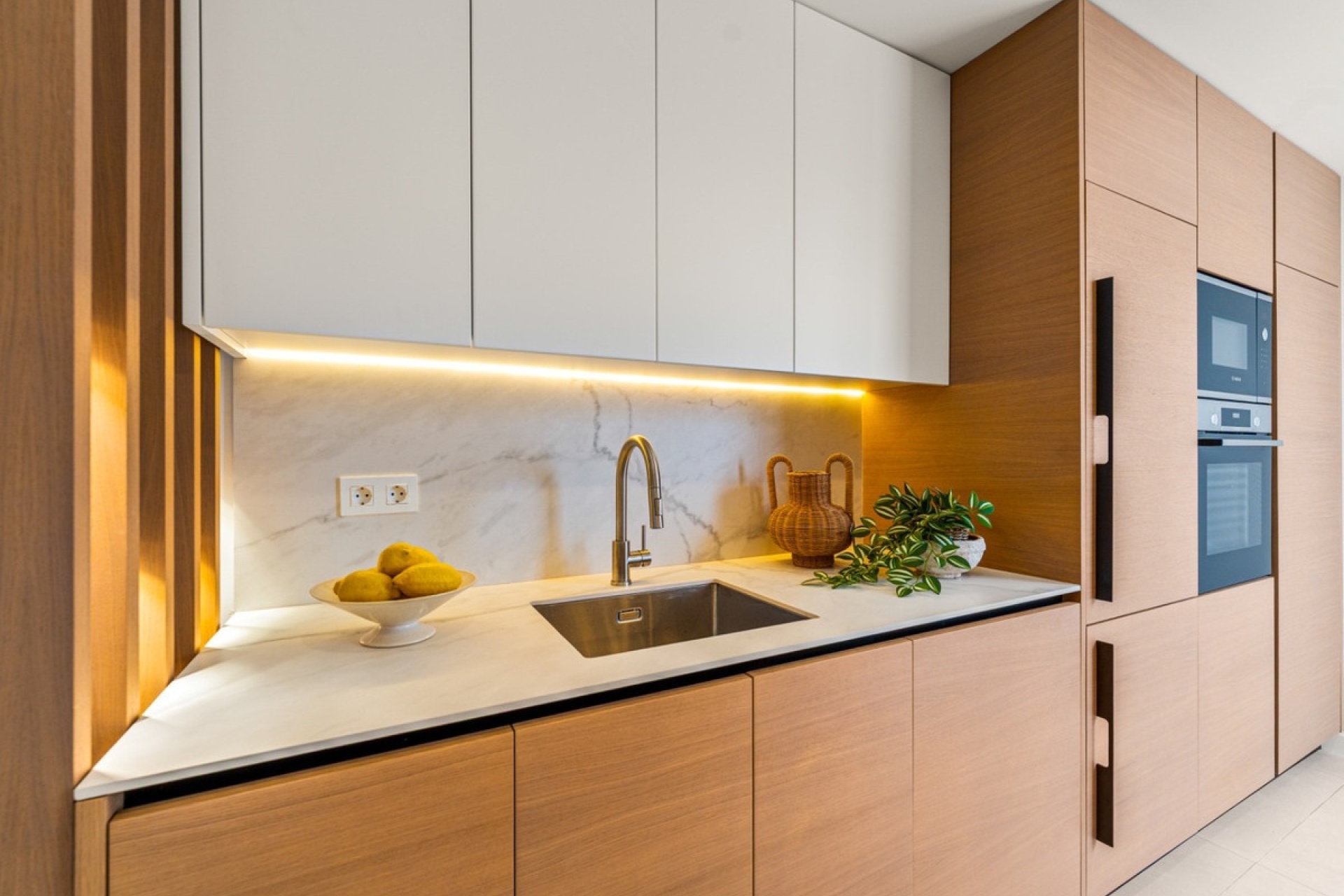Resale - apartment - Marbella - Nueva Andalucía