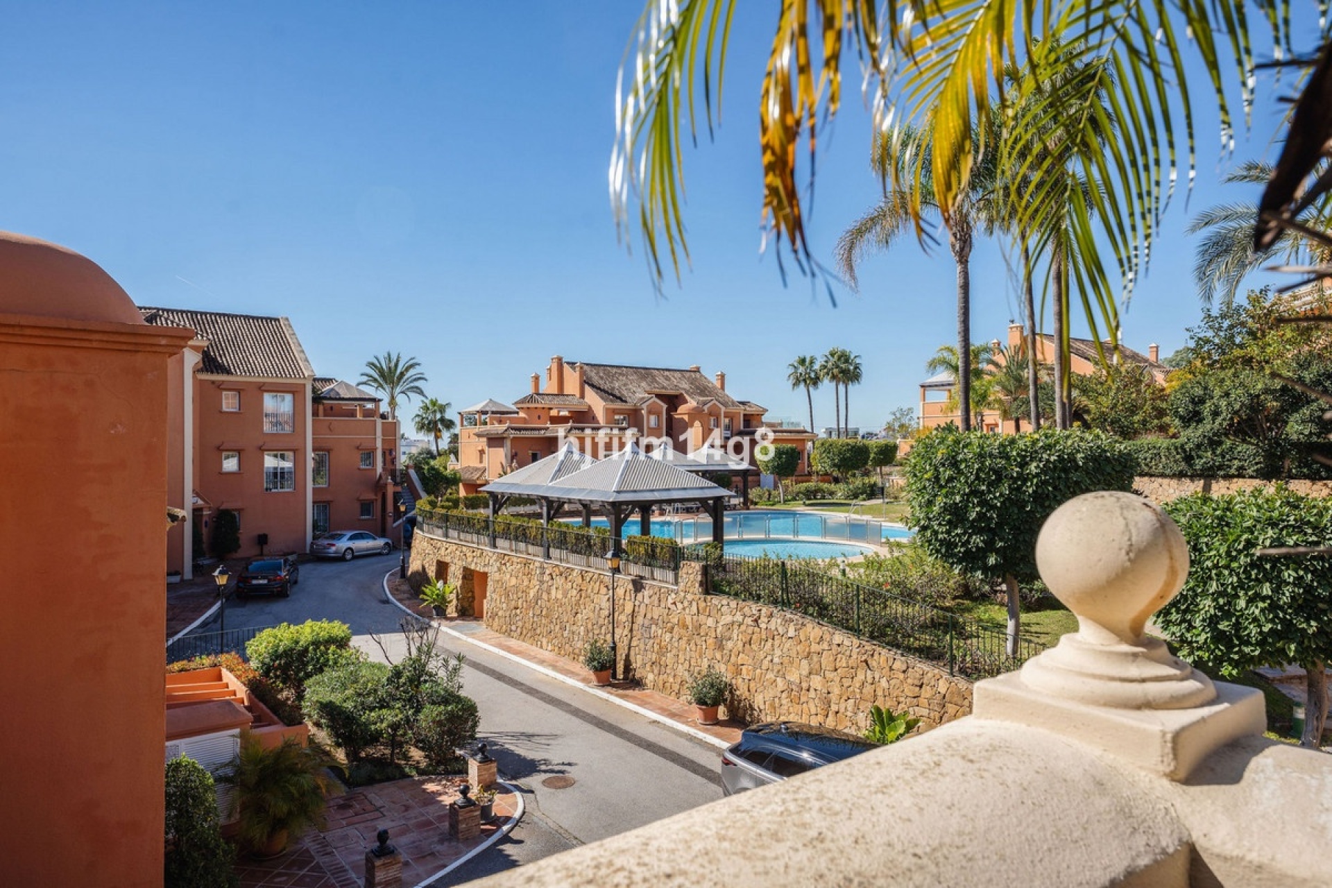 Resale - apartment - Marbella - Nueva Andalucía
