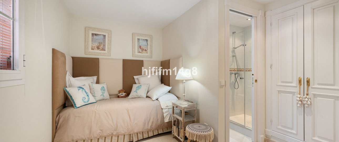 Resale - apartment - Marbella - Nueva Andalucía