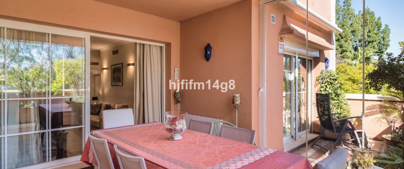 Resale - apartment - Marbella - Nueva Andalucía