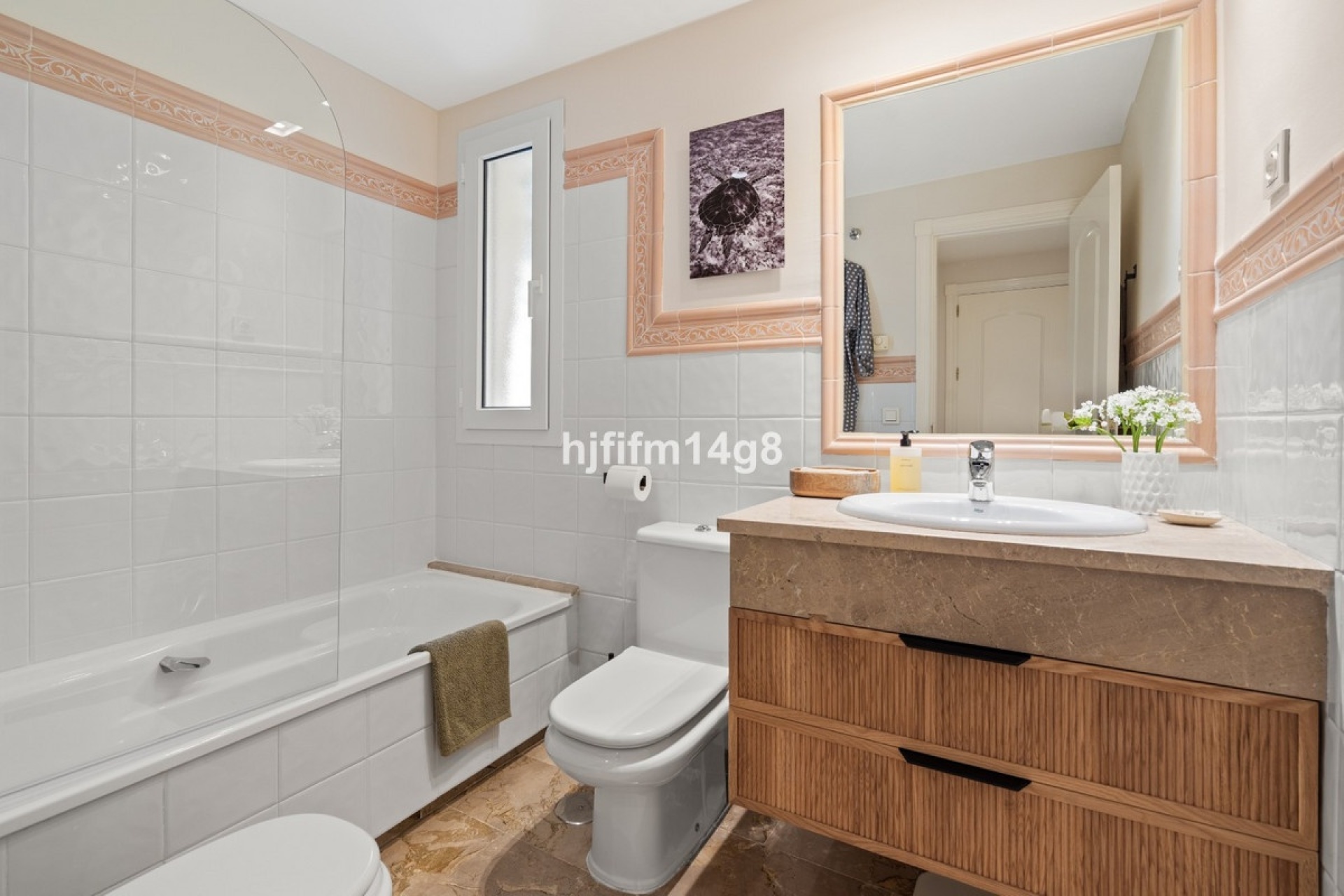 Resale - apartment - Marbella - Nueva Andalucía