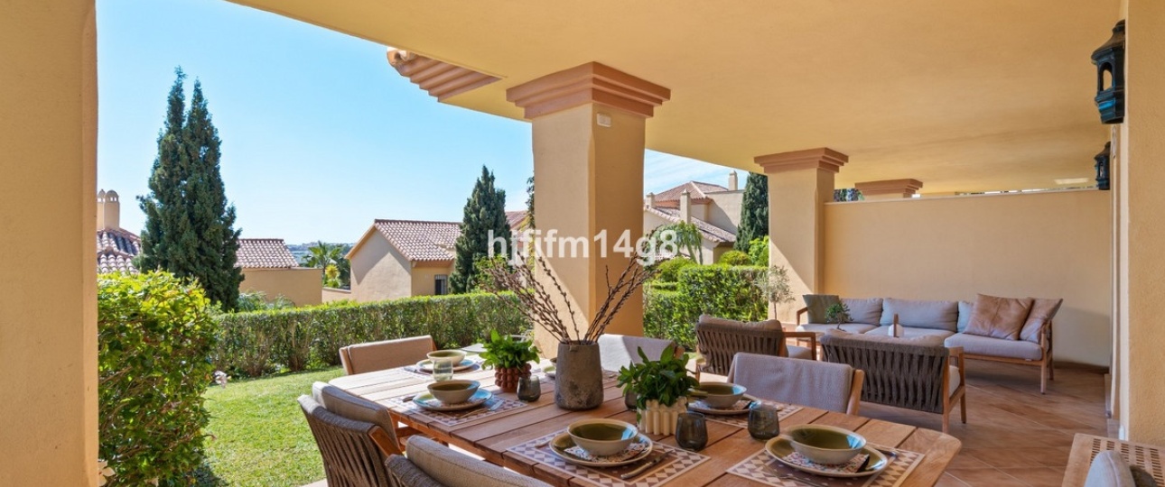 Resale - apartment - Marbella - Nueva Andalucía