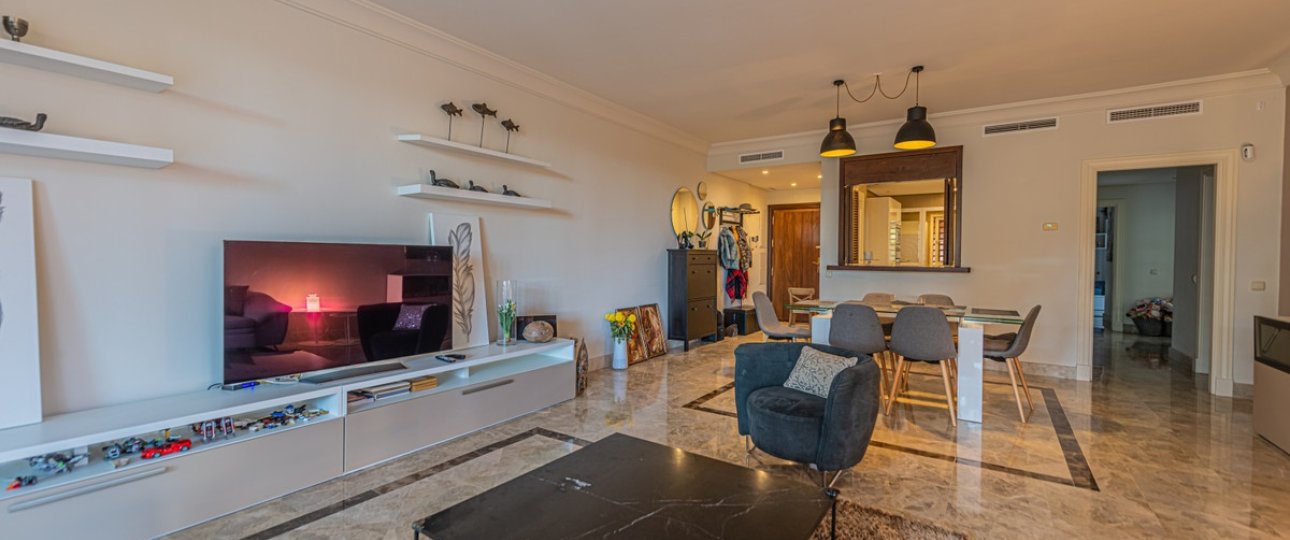 Resale - apartment - Marbella - Nueva Andalucía