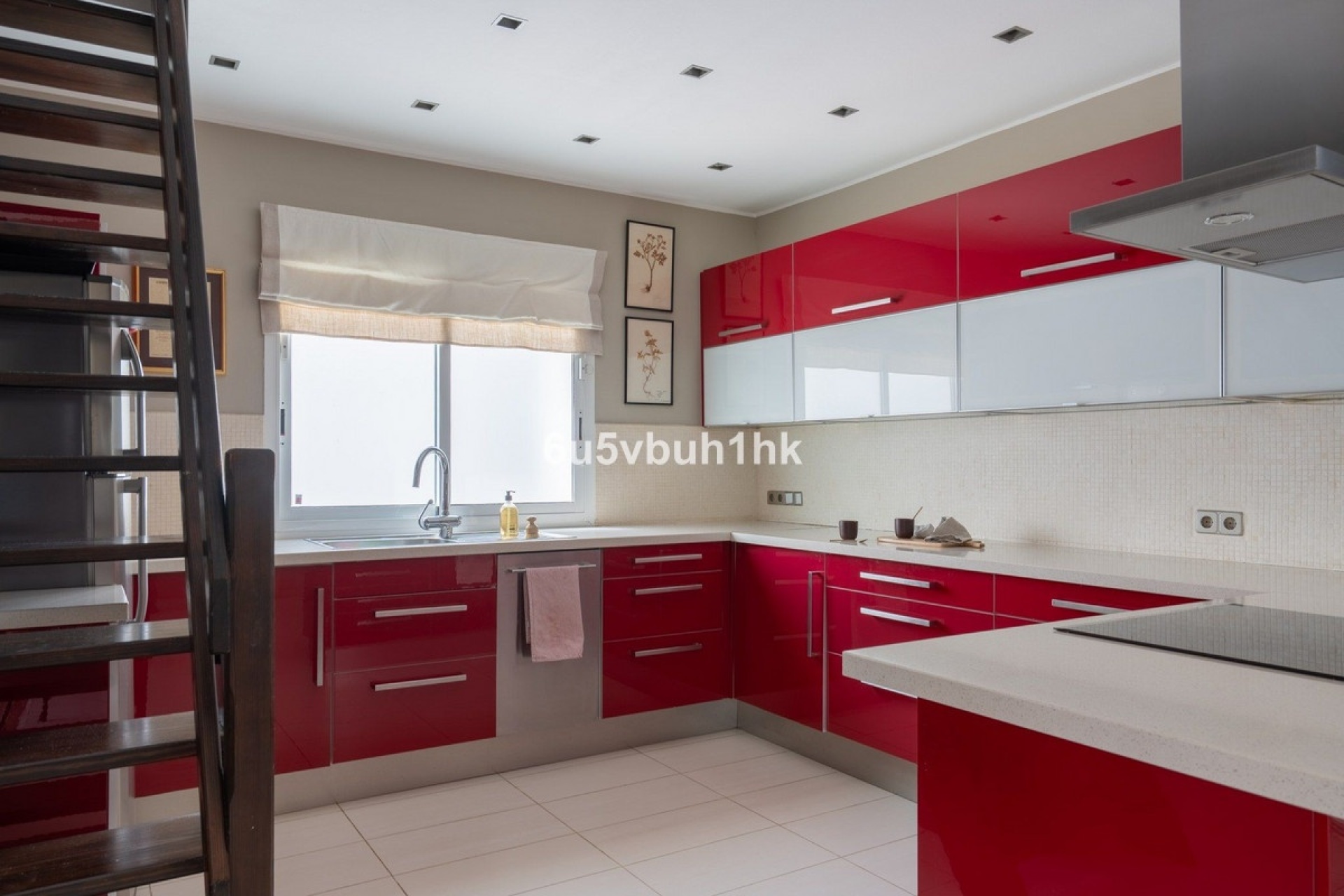 Resale - apartment - Marbella - Nueva Andalucía