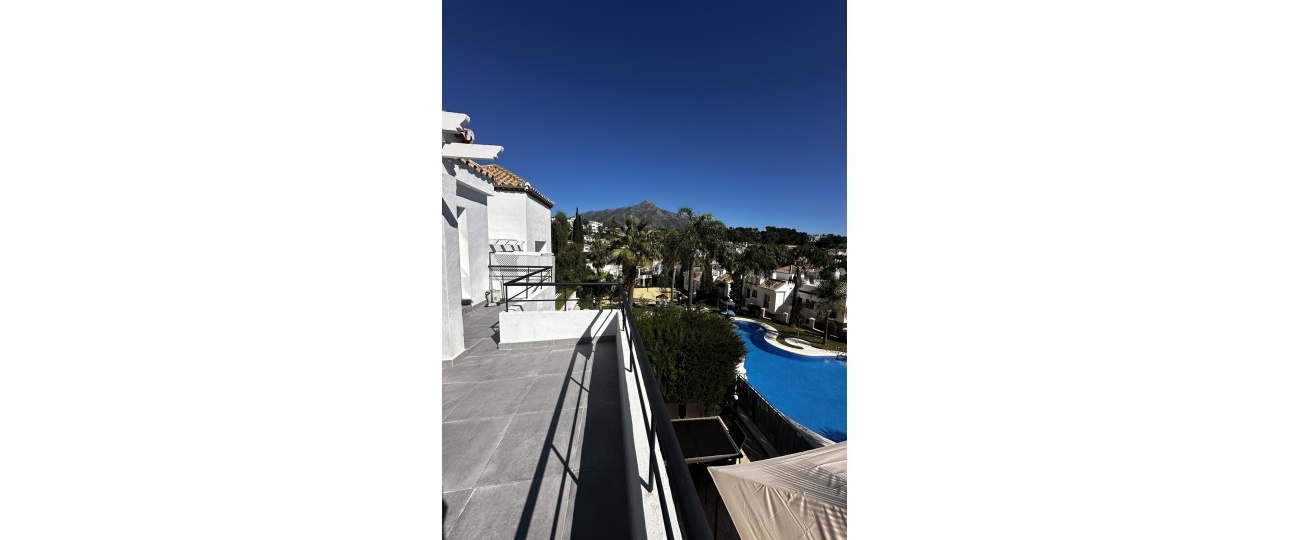 Resale - apartment - Marbella - Nueva Andalucía