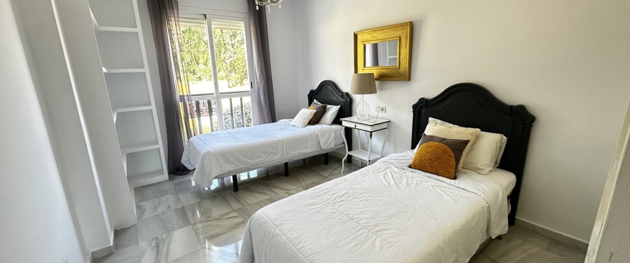 Resale - apartment - Marbella - Nueva Andalucía