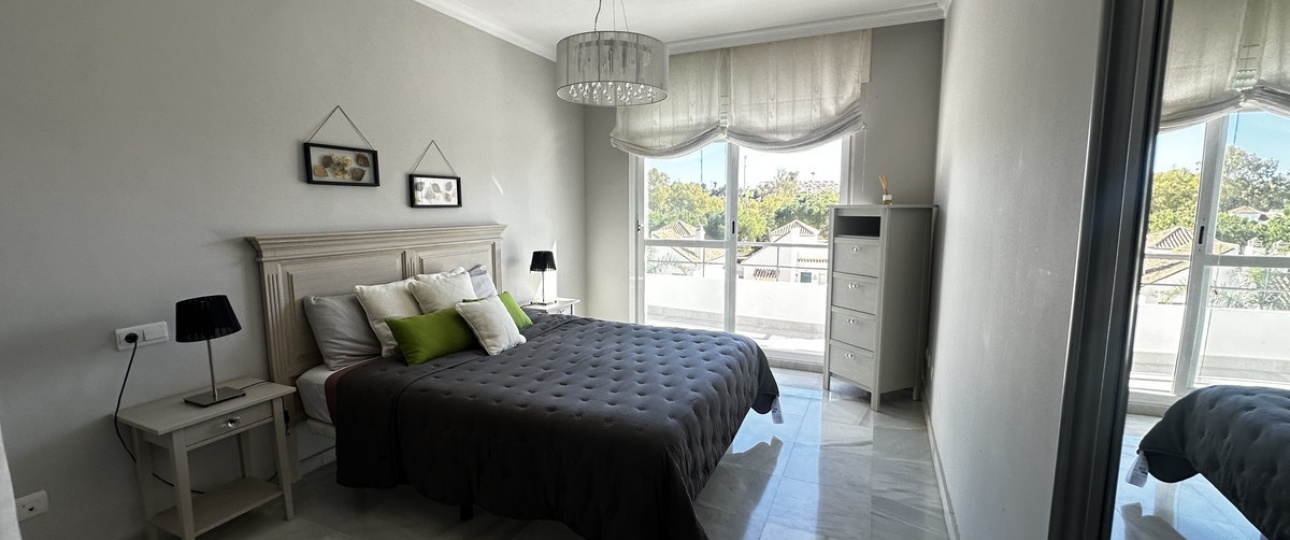 Resale - apartment - Marbella - Nueva Andalucía