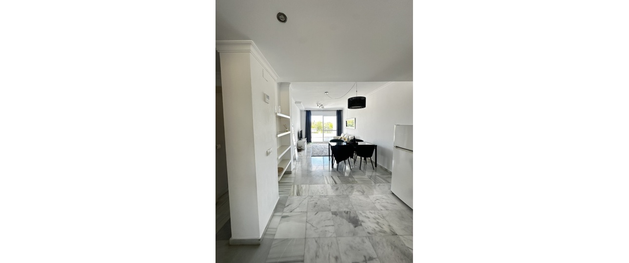 Resale - apartment - Marbella - Nueva Andalucía