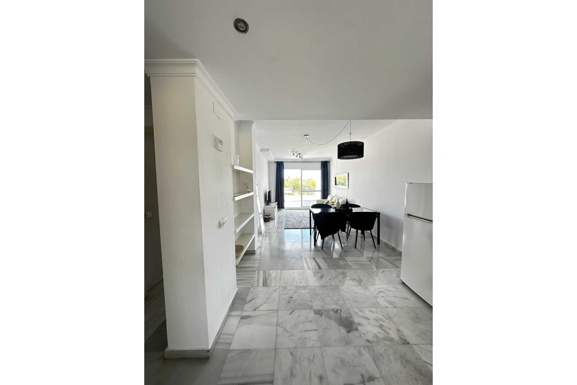 Resale - apartment - Marbella - Nueva Andalucía