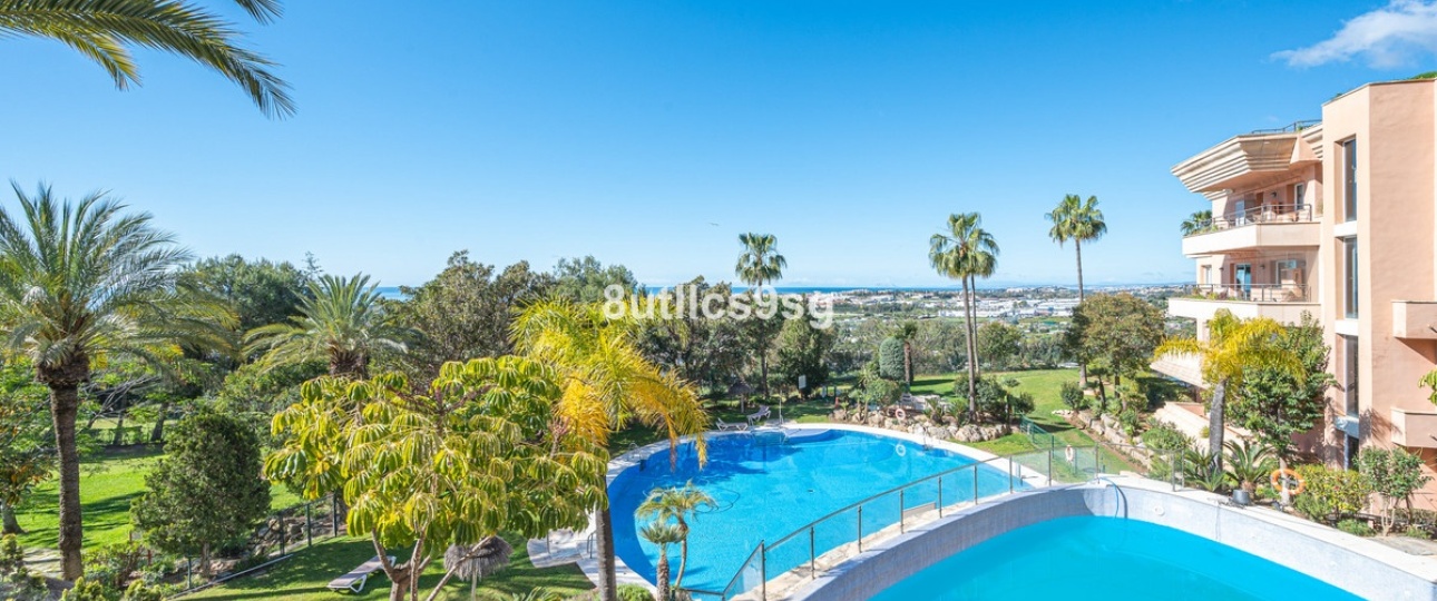 Resale - apartment - Marbella - Nueva Andalucía