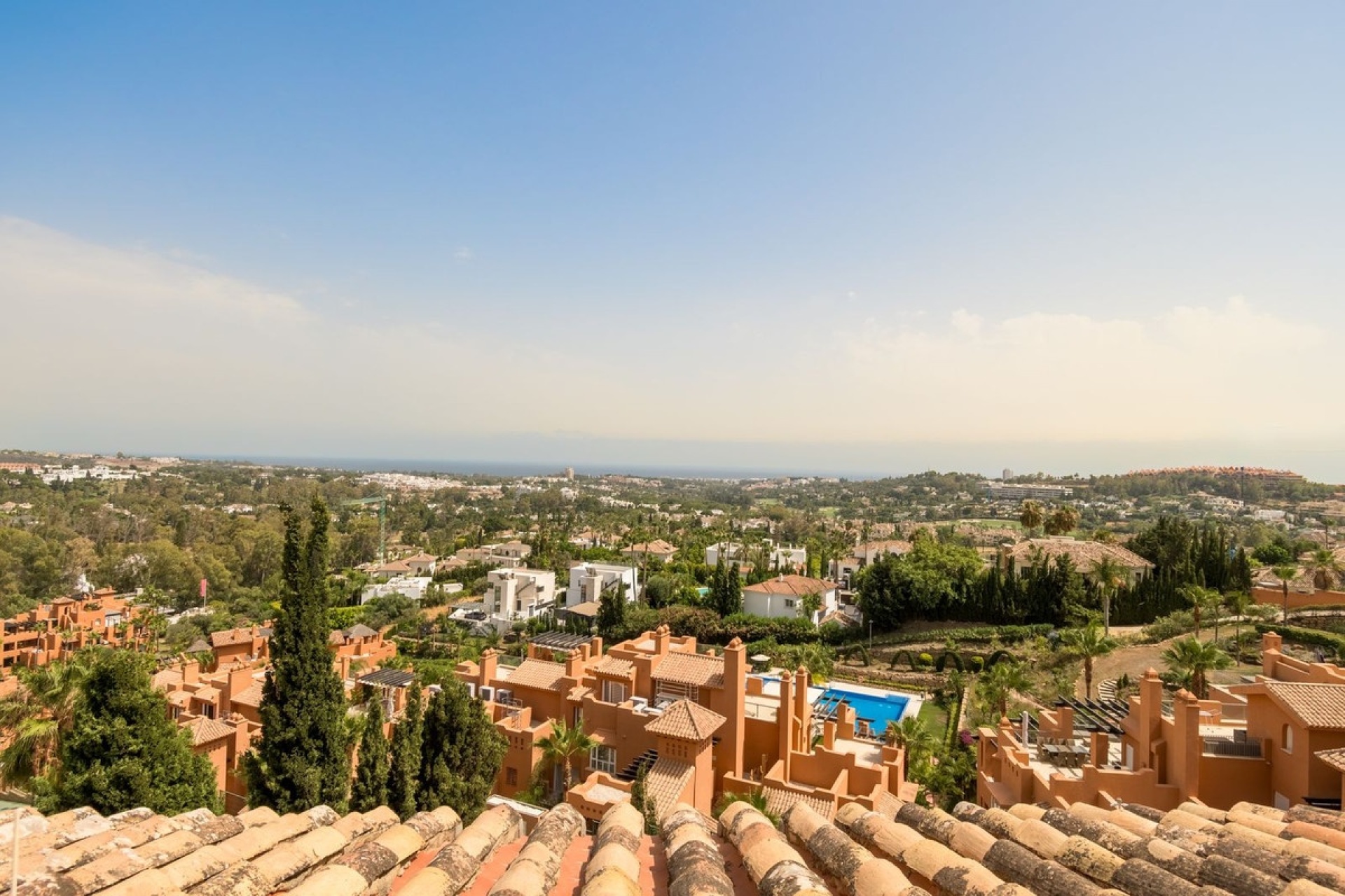 Resale - apartment - Marbella - Nueva Andalucía