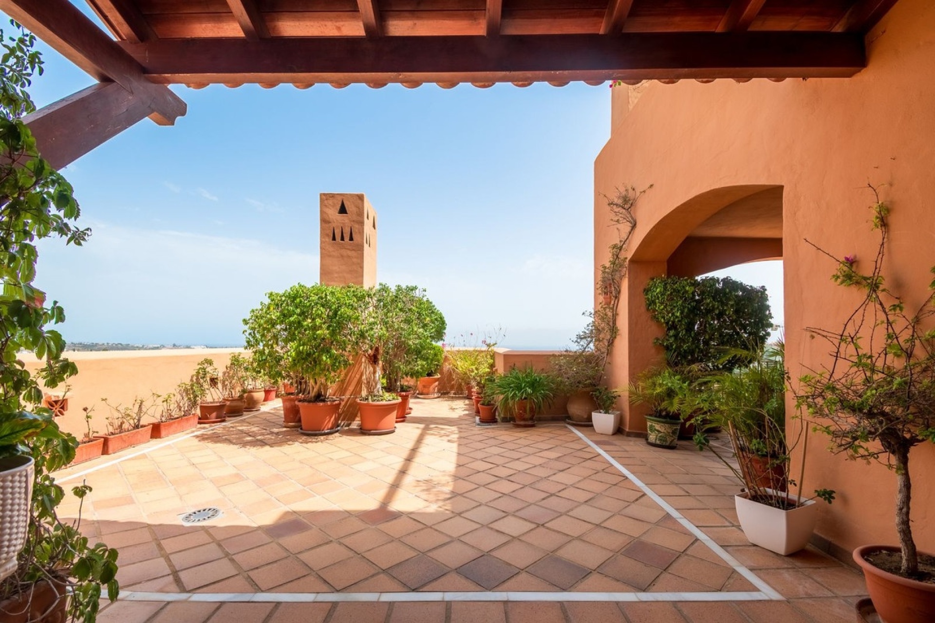 Resale - apartment - Marbella - Nueva Andalucía