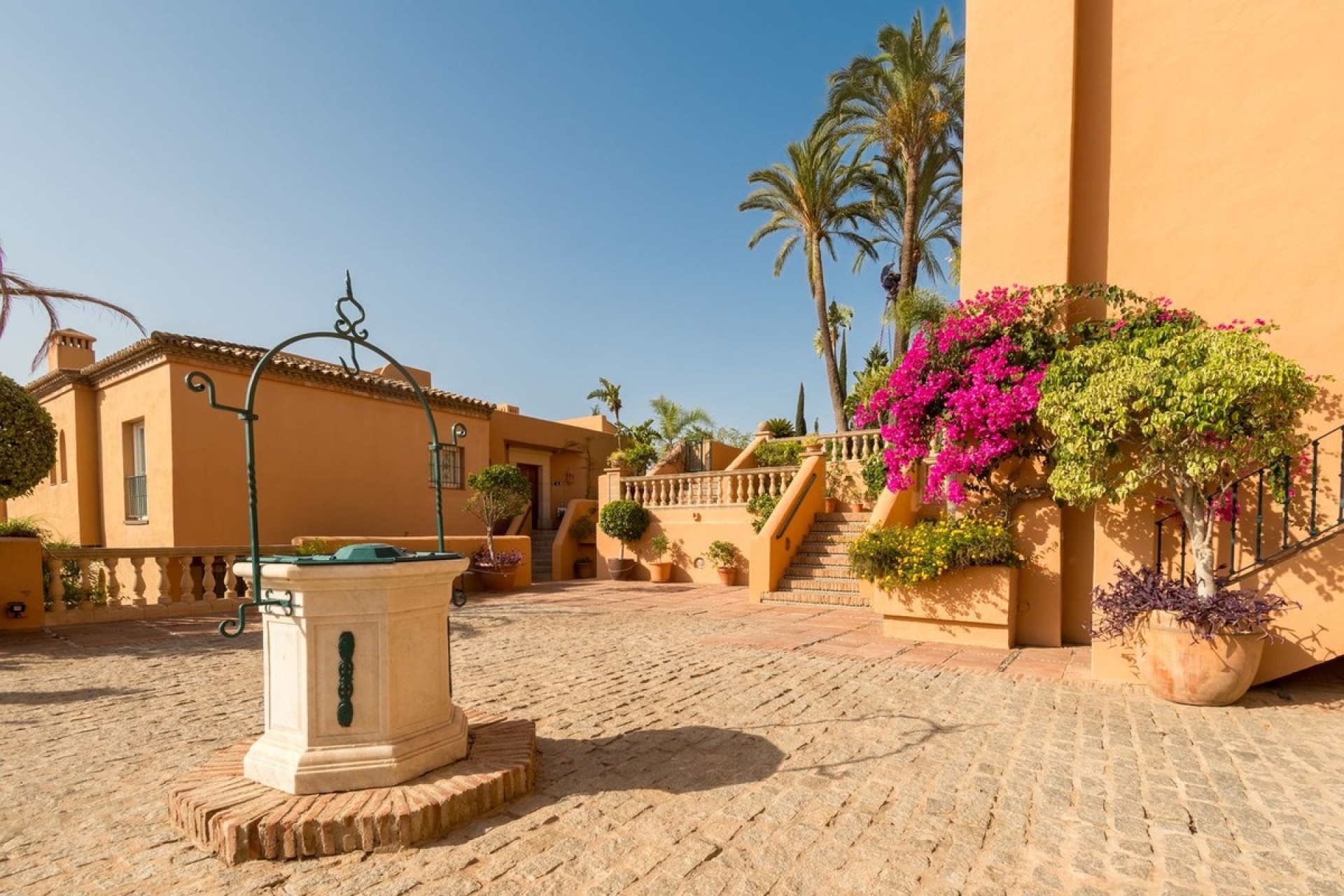 Resale - apartment - Marbella - Nueva Andalucía