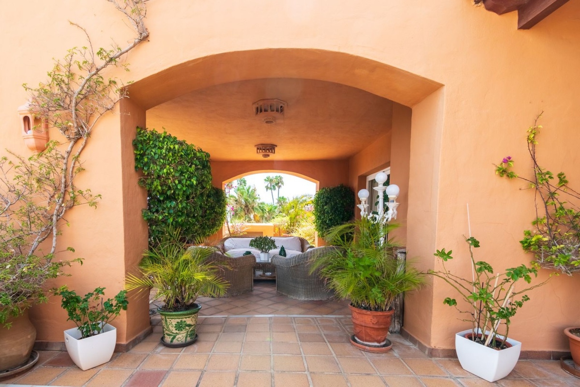Resale - apartment - Marbella - Nueva Andalucía