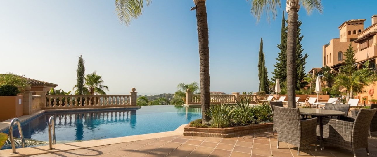 Resale - apartment - Marbella - Nueva Andalucía