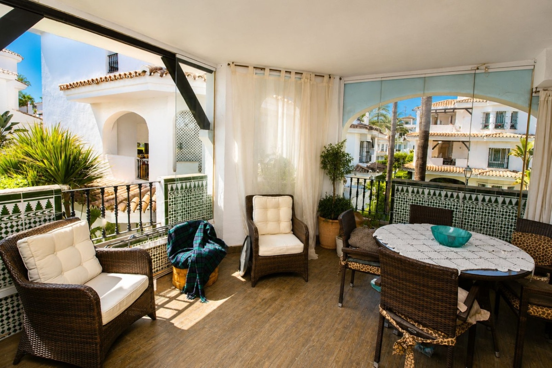 Resale - apartment - Marbella - Nueva Andalucía