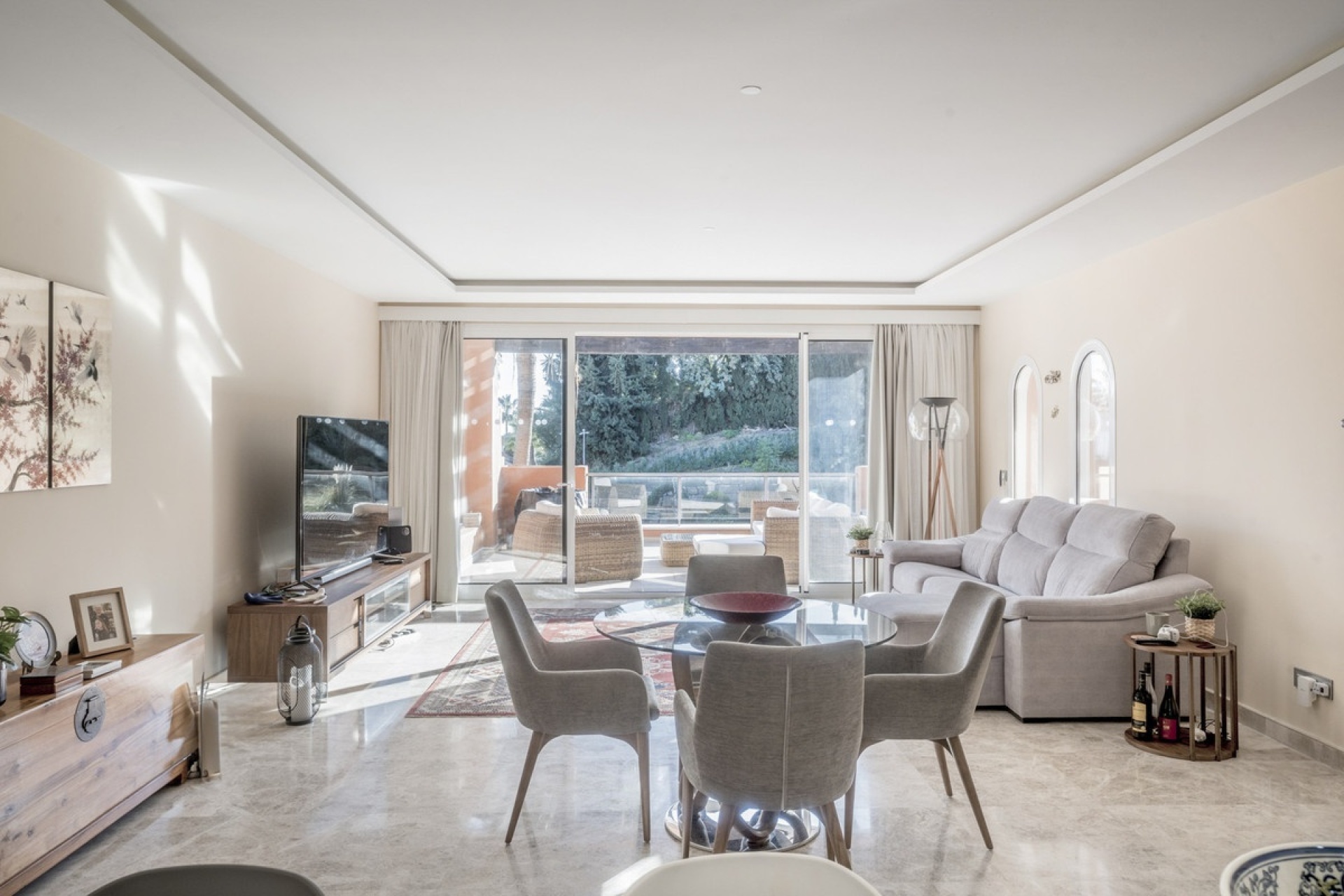 Resale - apartment - Marbella - Nueva Andalucía