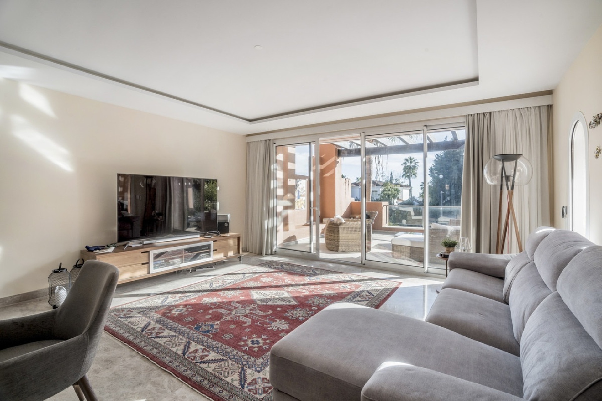 Resale - apartment - Marbella - Nueva Andalucía