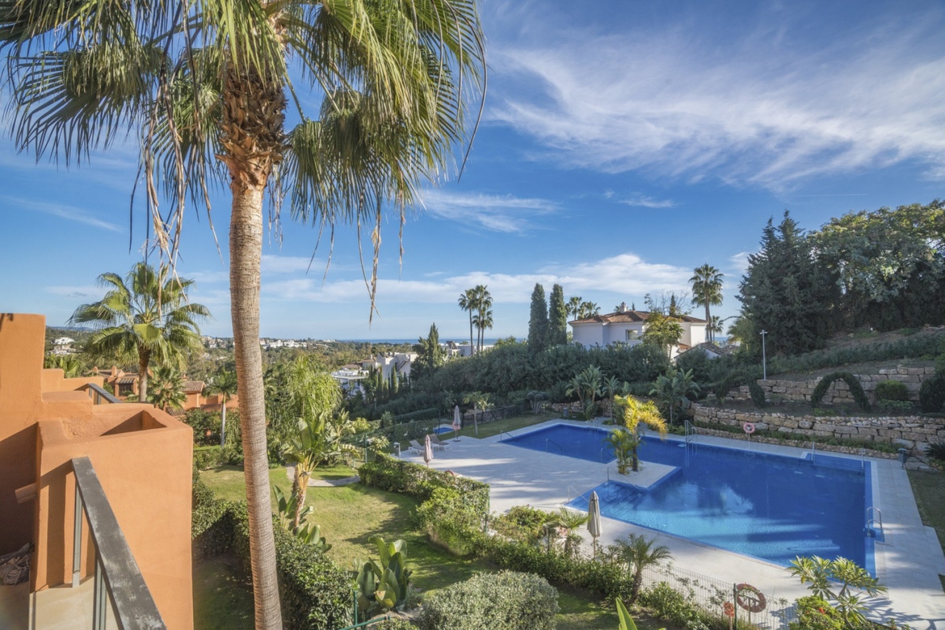 Resale - apartment - Marbella - Nueva Andalucía