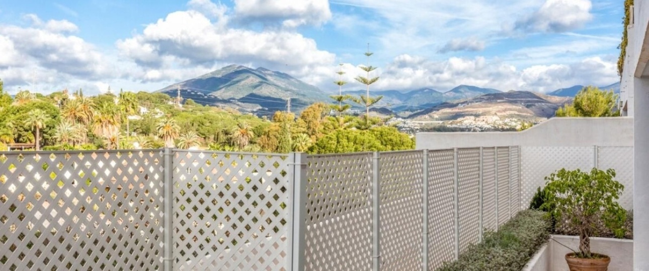 Resale - apartment - Marbella - Nueva Andalucía