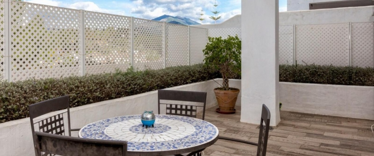 Resale - apartment - Marbella - Nueva Andalucía