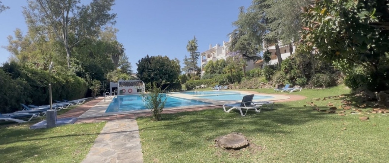 Resale - apartment - Marbella - Nueva Andalucía