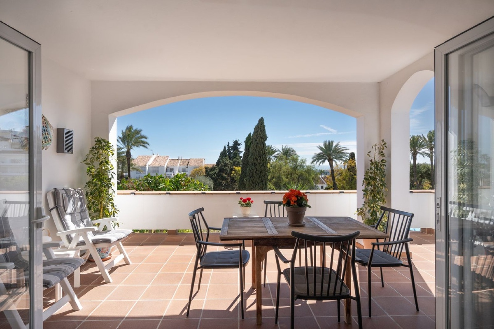 Resale - apartment - Marbella - Nueva Andalucía
