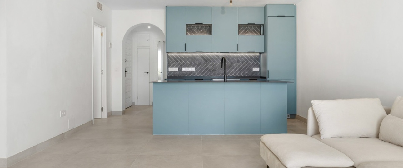 Resale - apartment - Marbella - Nueva Andalucía