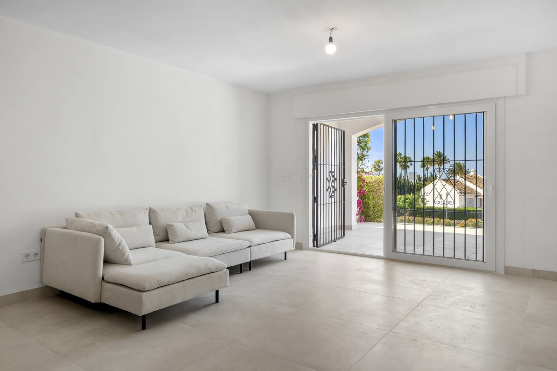 Resale - apartment - Marbella - Nueva Andalucía