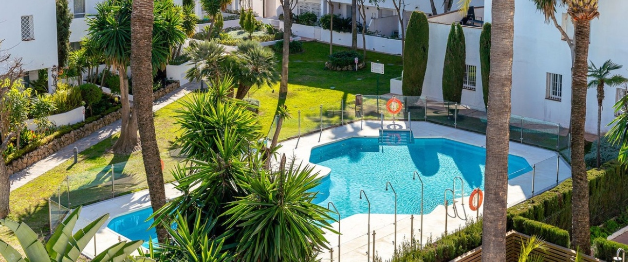 Resale - apartment - Marbella - Nueva Andalucía