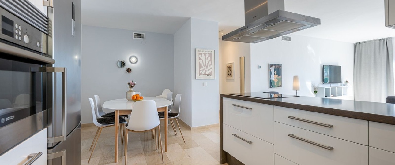 Resale - apartment - Marbella - Nueva Andalucía