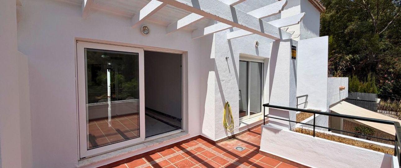 Resale - apartment - Marbella - Nueva Andalucía